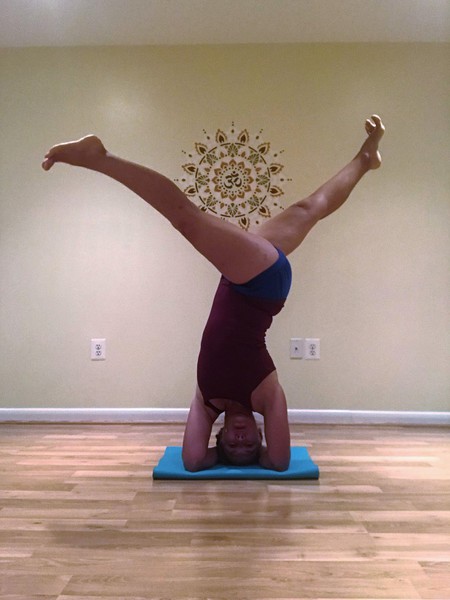 9 Advanced Yoga Poses: Instruction, Tips & Modifications | mindbodygreen